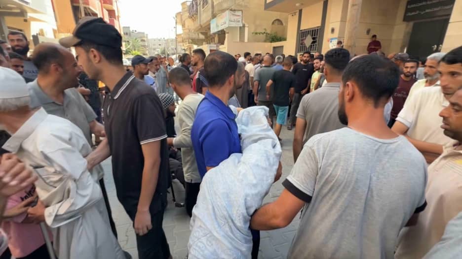 نقص حاد في المساعدات وتعثر في المفاوضات واستمرار غارات الجيش الإسرائيلي.. إليكم آخر المستجدات في غزة