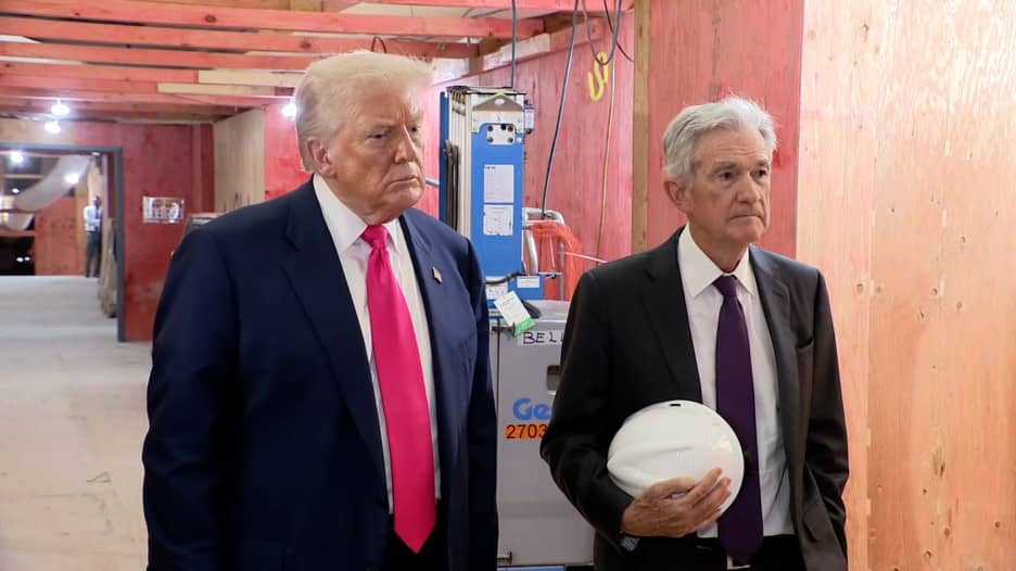 "ليس جديدًا".. رئيس الفيدرالي الأمريكي يصحح ترامب بموقف محرج أمام الكاميرات