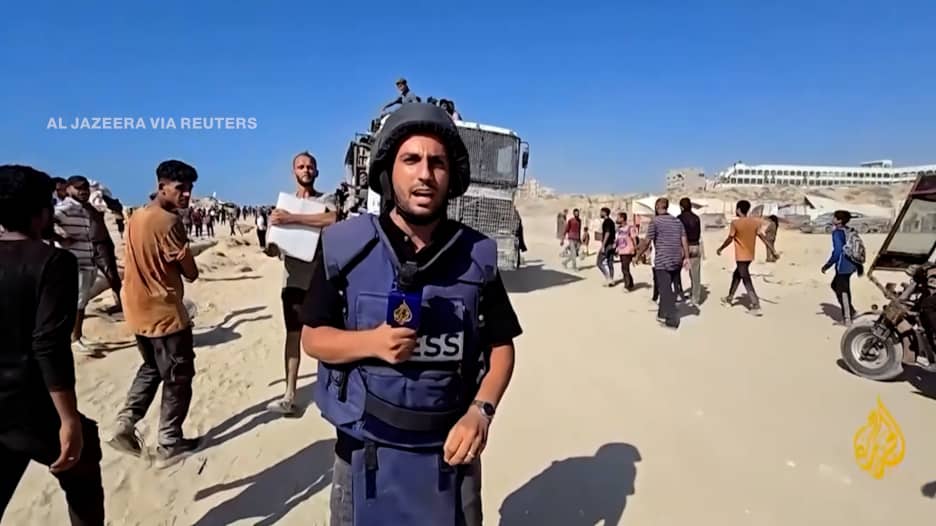 جاع وبكى وفقد والده.. معاناة الصحفي أنس الشريف قبل مقتله وزملائه بغارة إسرائيلية في غزة