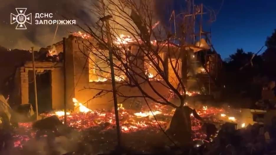 مجددًا.. فيديو يظهر هجومًا روسيًا داميًا على أكرانيا