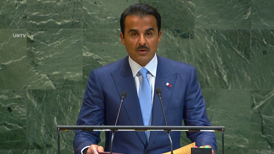 أمير قطر مهاجمًا إسرائيل بالأمم المتحدة: يزورون بلادنا ويخططون لقصفها