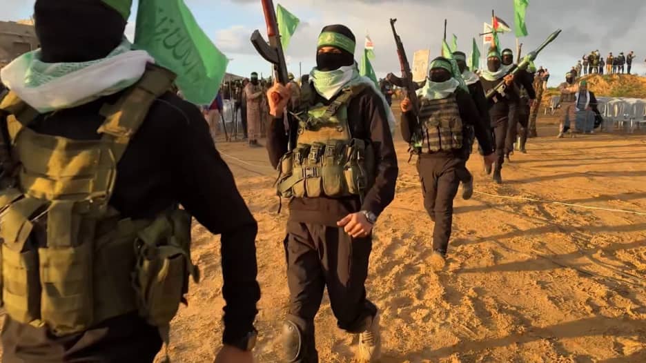 لا يذكر نزع السلاح بشكل صريح.. مراسل CNN يحلل رد حماس على خطة ترامب