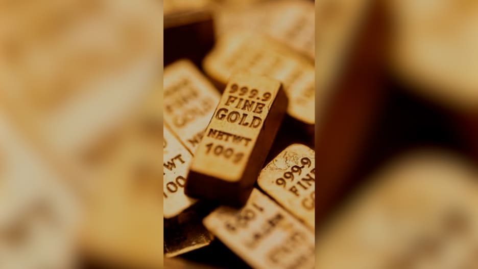 نظرة مفصلة.. لماذا يرتفع سعر الذهب إلى مستويات غير مسبوقة؟