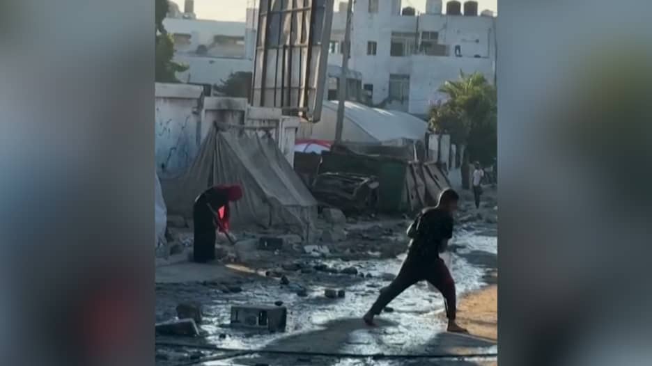 شاهد.. الحياة تعود تدريجيًا للفلسطينيين بعد اتفاق وقف إطلاق النار في غزة