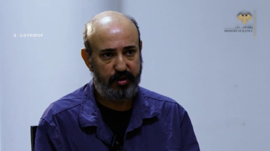 فيديو وسيم الأسد خلال تحقيقات قبل إحالته إلى المحاكمة
