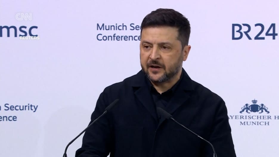 زيلينسكي من مؤتمر ميونخ: كل محطة طاقة بأوكرانيا تضررت من هجمات روسيا