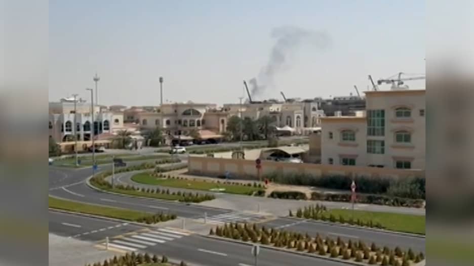 "هجوم غير مسبوق".. إيران تشن ضربات صاروخية على الإمارات