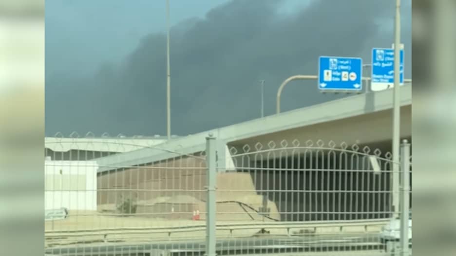 إيران تشن هجمات جديدة على منطقة "جبل علي" التجارية في دبي