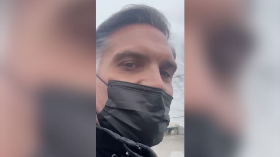 شاهد رد فعل طاقم CNN في طهران لحظة رصد مقاتلات تحلق فوقهم