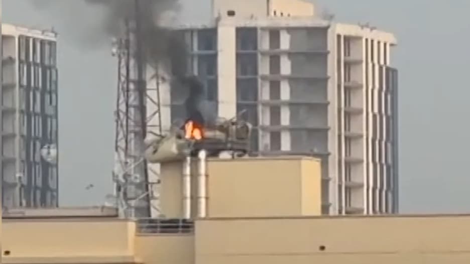 فيديو يُظهر تصاعد الدخان من محيط السفارة الأمريكية في بغداد