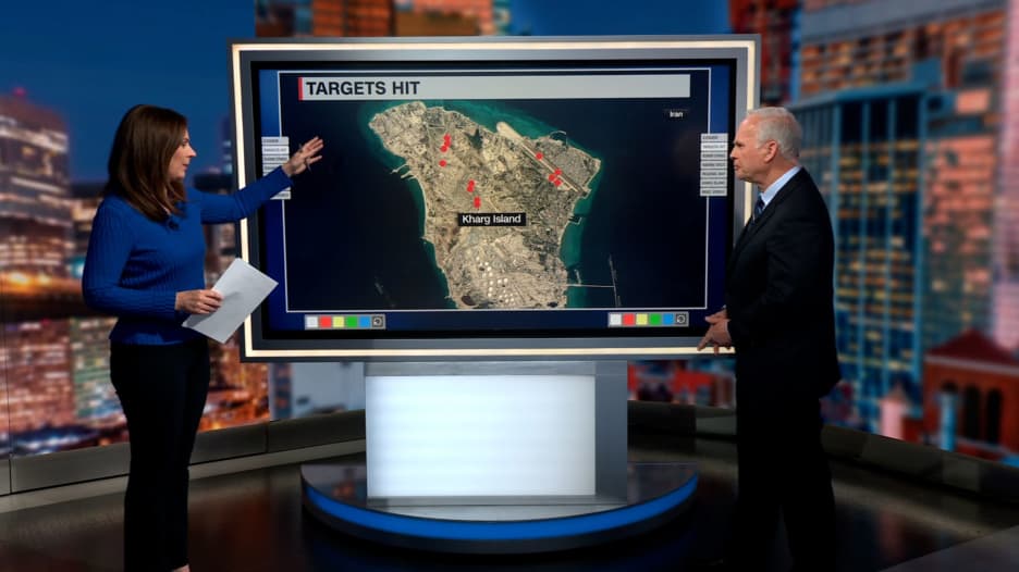 عقيد أمريكي متقاعد يلقي نظرة معمّقة على جزيرة خرج عقب الضربات الأمريكية وما يمكن فعله لـ”السيطرة” عليها