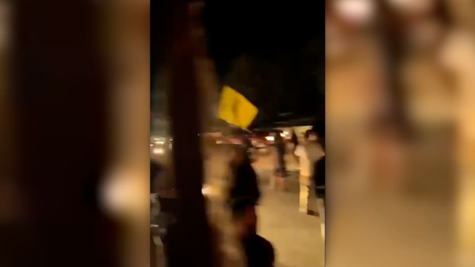 شاهد.. احتفالات في لبنان مع دخول وقف إطلاق النار مع إسرائيل حيز التنفيذ