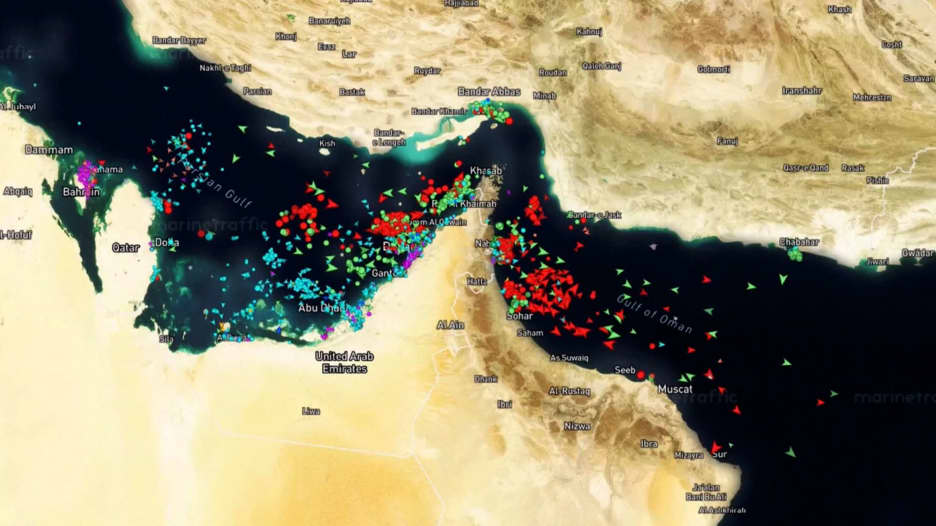 "مشهد يتسم بالتقلب وعدم الاستقرار".. إليكم أبرز تطورات محادثات السلام بين الولايات المتحدة وإيران