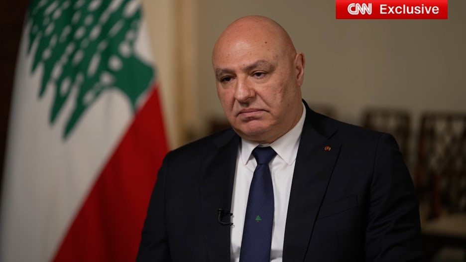 "ليست بلادكم".. الرئيس اللبناني يوجه رسالة إلى إيران