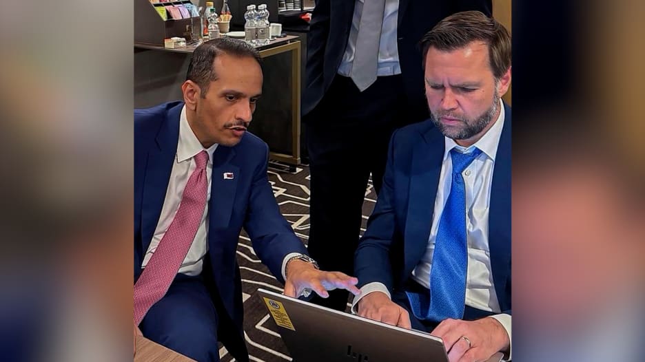 ما هو التقدم المحرز في المحادثات الأمريكية الإيرانية؟