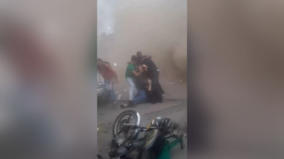فيديو يوثّق لحظة انهيار مبنى خلال زلزال مدمّر في فنزويلا.. شاهد رد فعل السكان