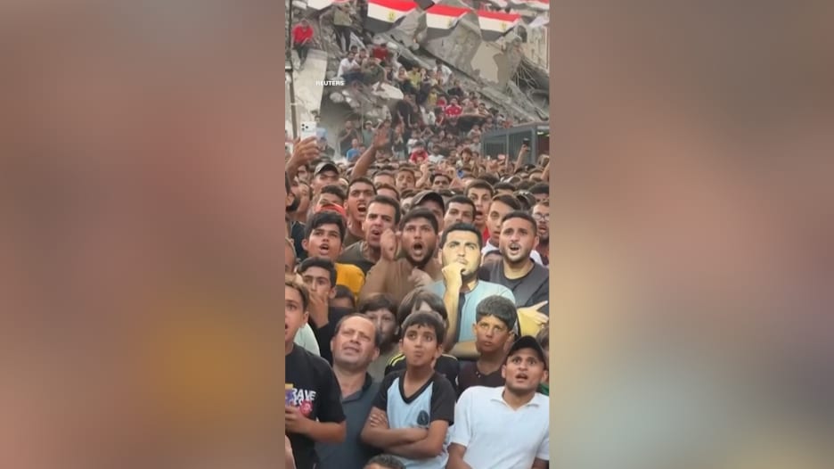 غارة إسرائيلية تقتل من جمع أهالي غزة حول شاشات كأس العالم
