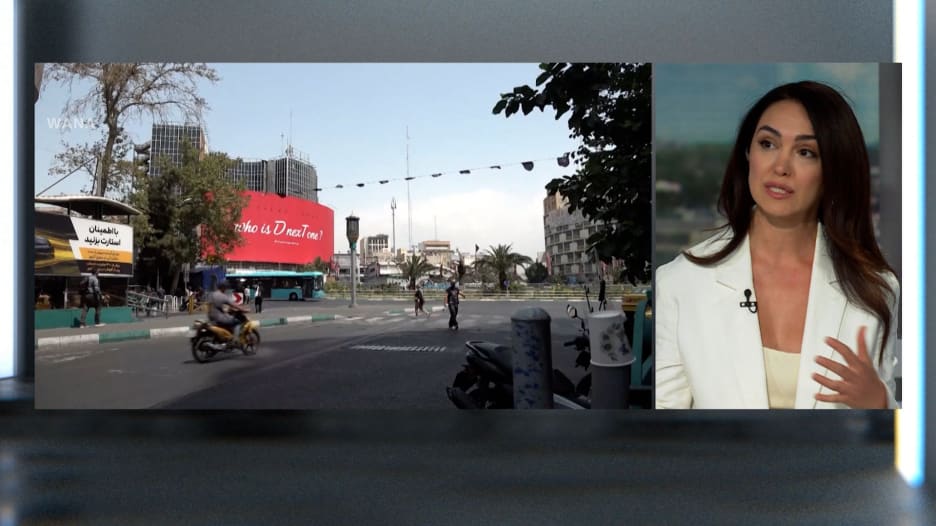 ناشطة إيرانية لـCNN: الجمهورية الإسلامية تدرك أن شعبها هو نقطة ضعفها القاتلة