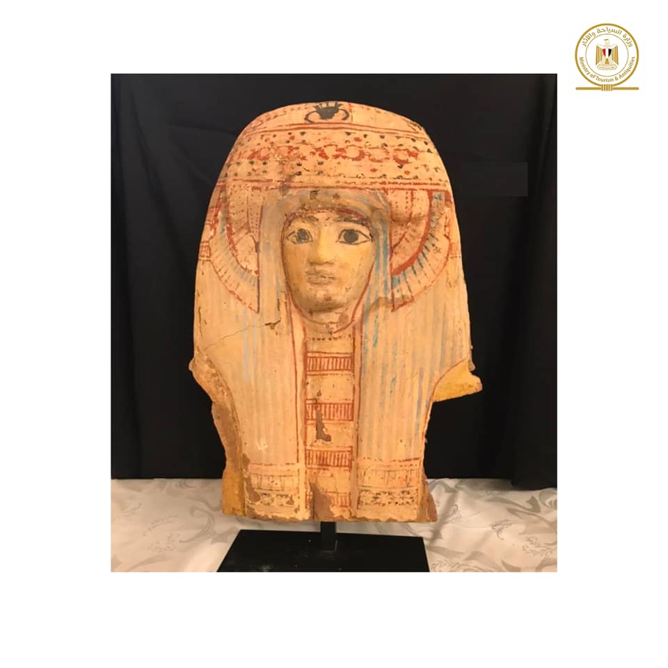 من بينها تمثال للملك أمنحتب الثالث.. عودة 114 قطعة أثرية تم ضبطها بفرنسا لمصر قريبا