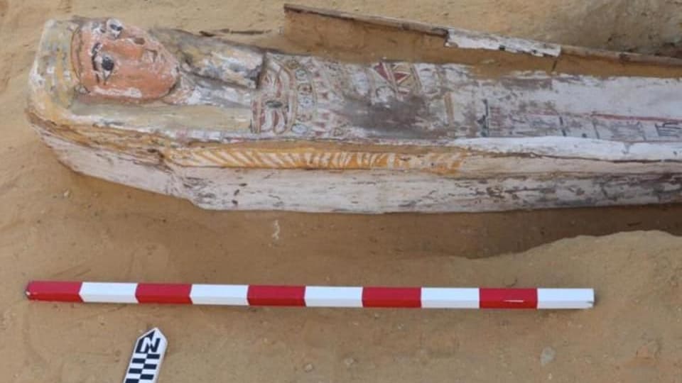 شاهد.. مصر تعرض أكبر اكتشاف لتوابيت عمرها 2500 عام على العلن