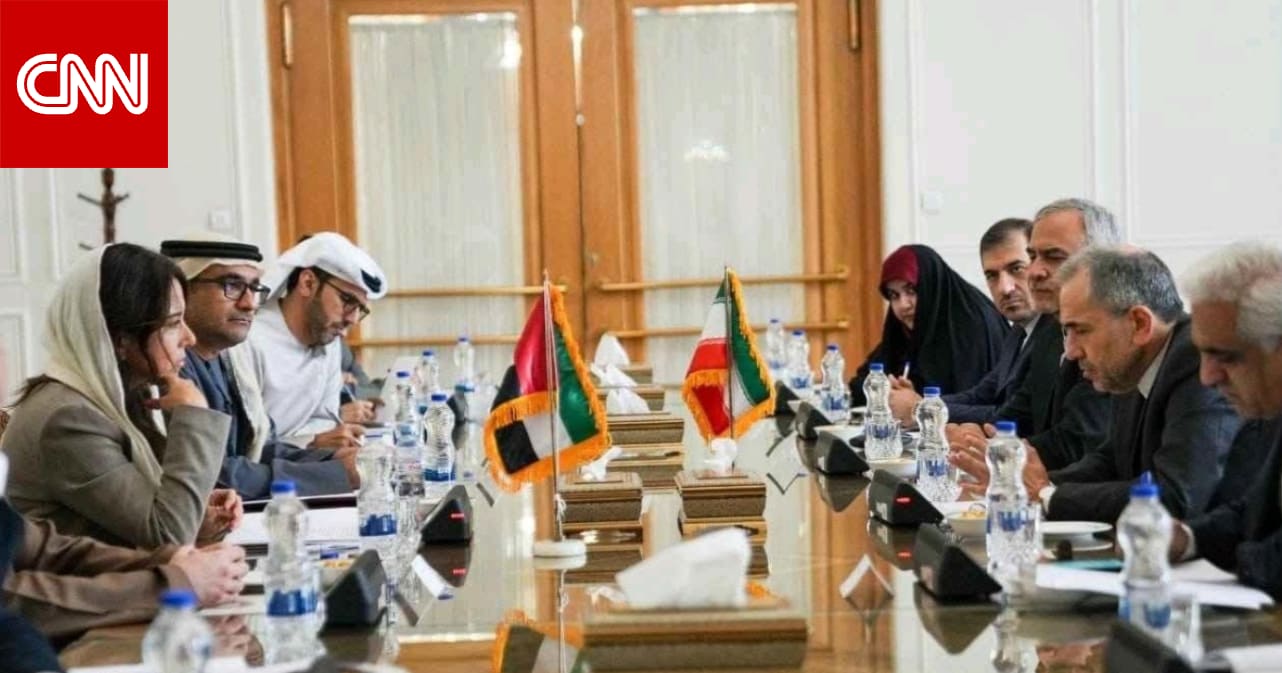 مشاورات سياسية بين الإمارات وإيران في طهران 