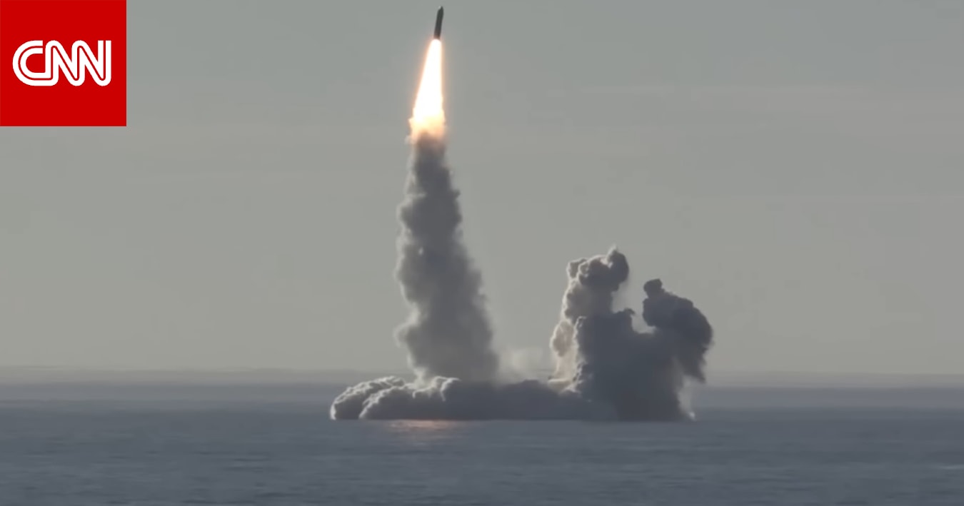 "قدرات إيرانية مرعبة بإطلاق صواريخ من تحت البحر".. هذه حقيقة الفيديو