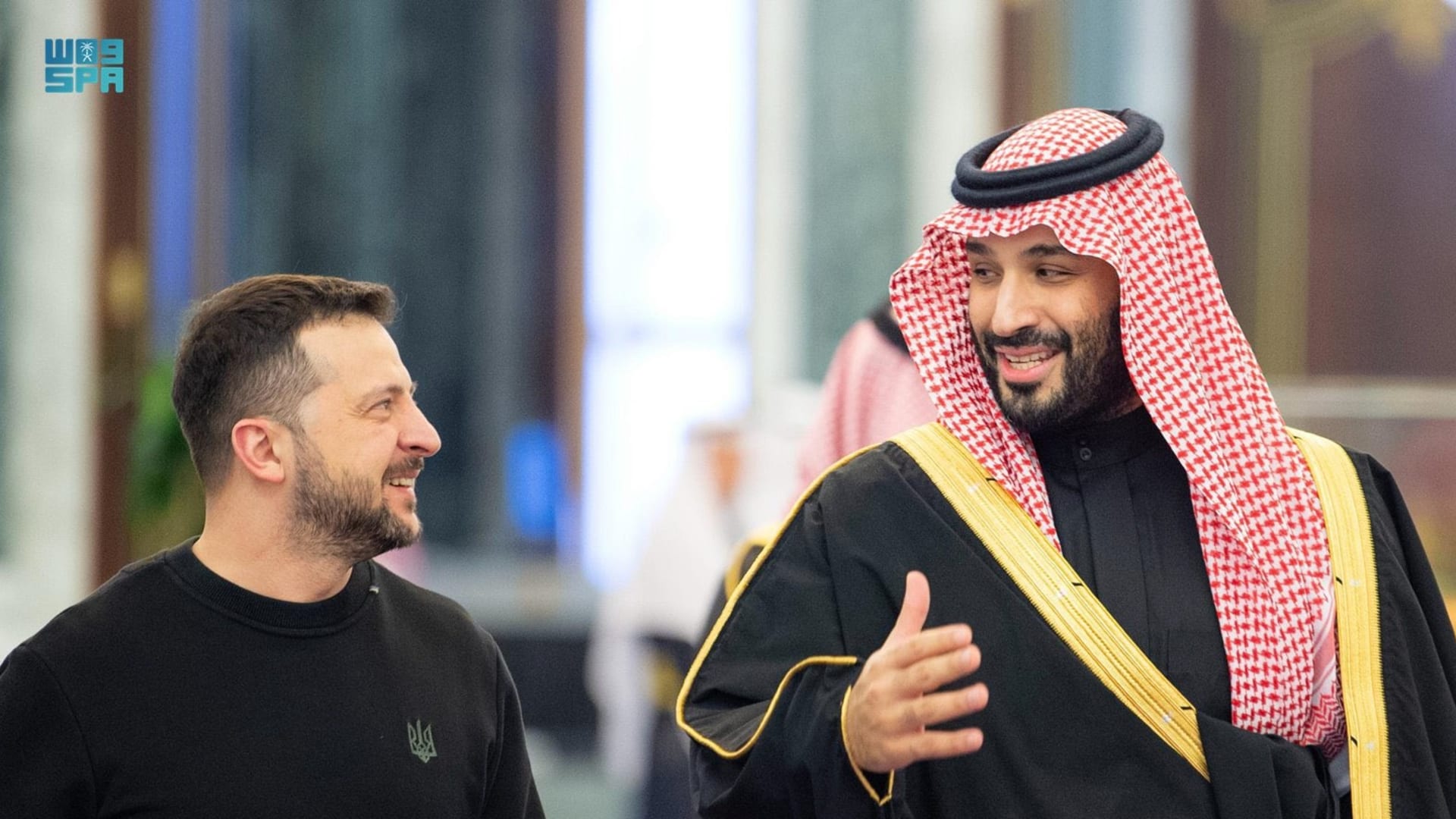محمد بن سلمان يبحث أزمة أوكرانيا مع زيلينسكي .. والتحضير لقمة عالمية في سويسرا