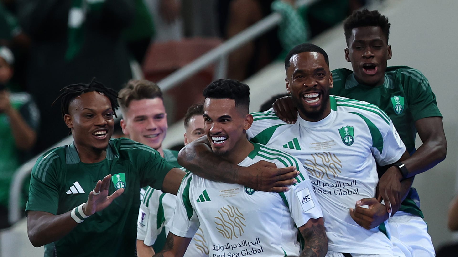 بعضها من الأهلي والزمالك.. رسائل إلى أهلي جدة بعد فوزه باللقب الآسيوي