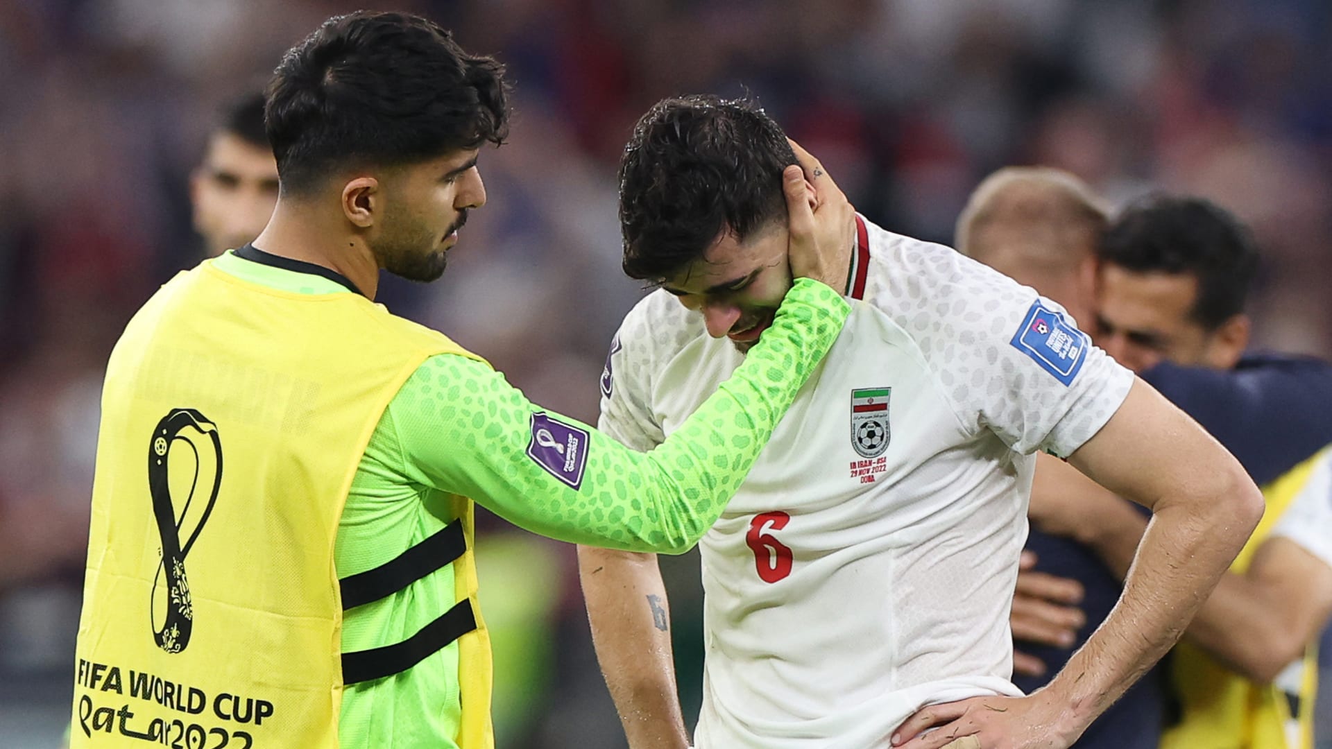 إيرانيون يحتفلون بهزيمة المنتخب أمام أمريكا في مونديال قطر .. رياضة