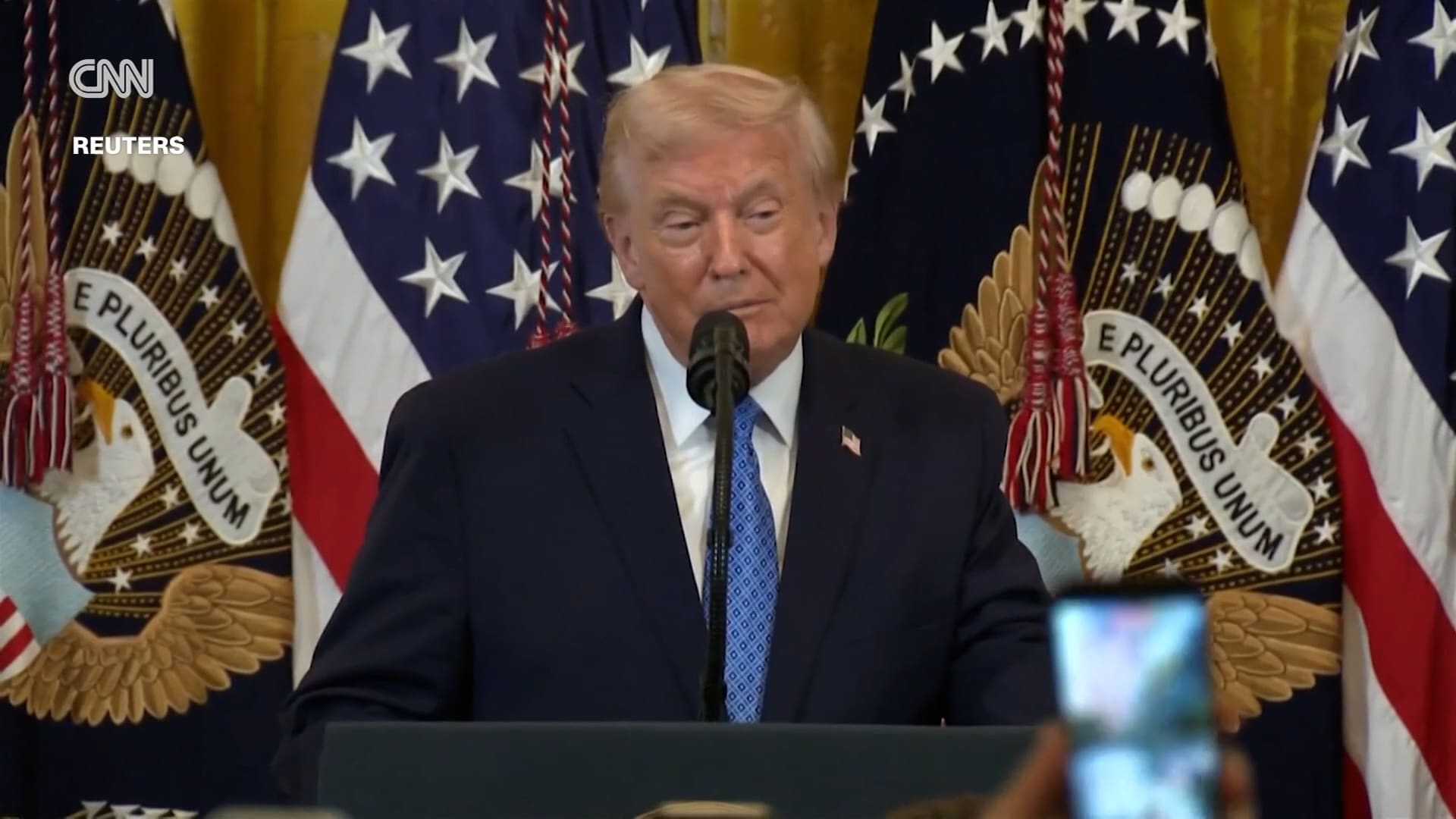 ترامب يعلق على هجوم سيدني بثالث ليالي "حانوكا".. شاهد ماذا قال