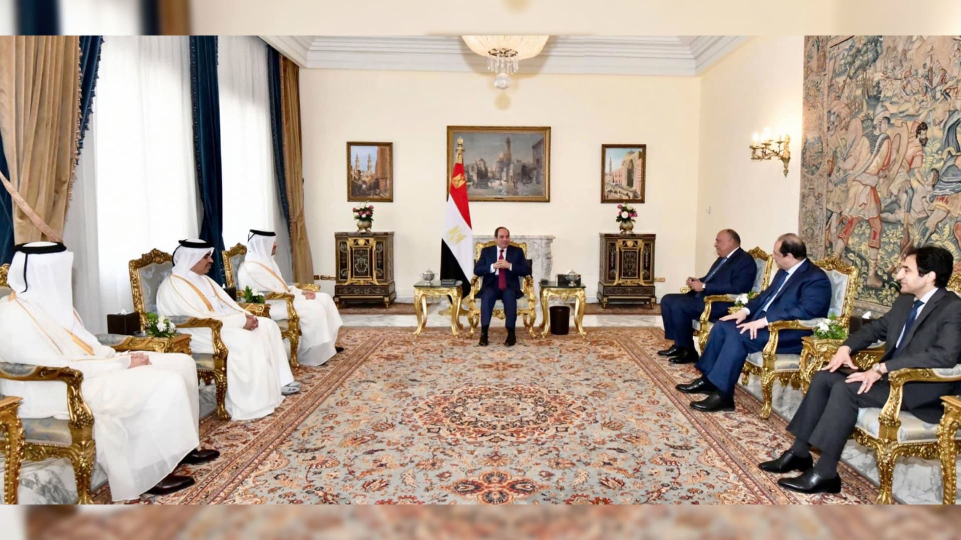 جانب من لقاء الرئيس المصري ووزير خارجية قطر