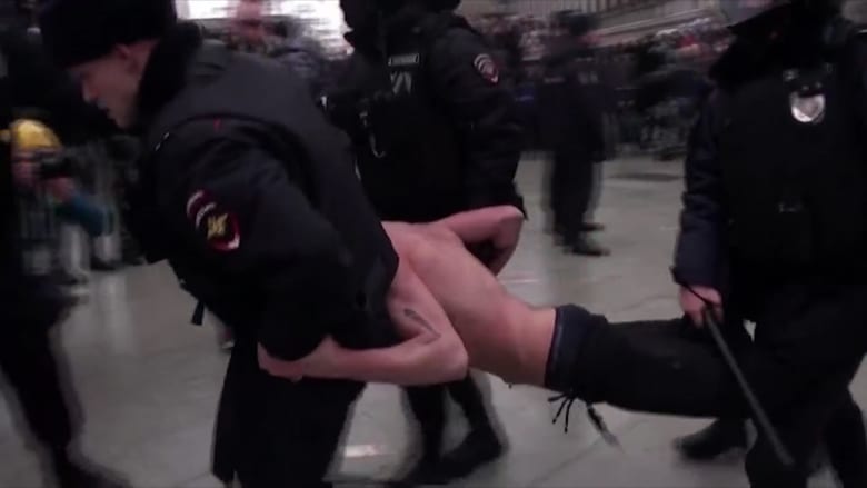 شباب روسيا يشجع للحديث ضد بوتين ومظاهرات نافالني مستمرة