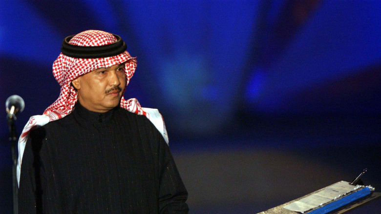 محمد عبده يكشف تلقيه "علاج الكيماوي".. ماذا دار في آخر محادثة له قبل وفاة بدر بن عبد المحسن؟