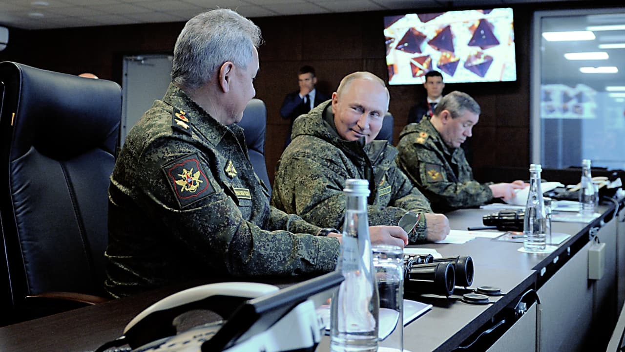 ردا على تهديد بوتين.. جنرال أمريكي متقاعد يبين لـCNN فعالية الردع النووي الروسي 