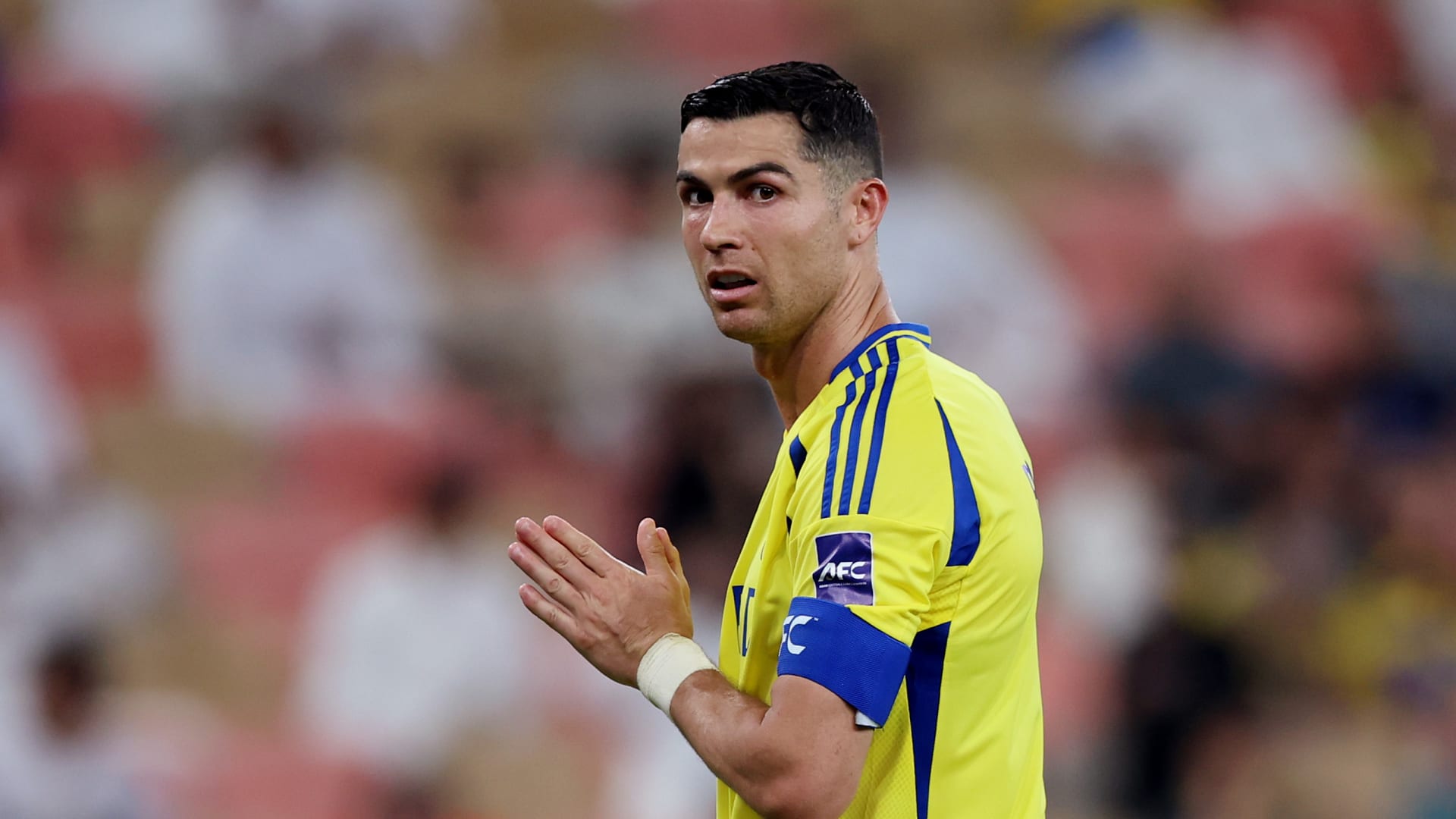 أول تعليق من رونالدو بعد إقصاء النصر من دوري أبطال آسيا للنخبة