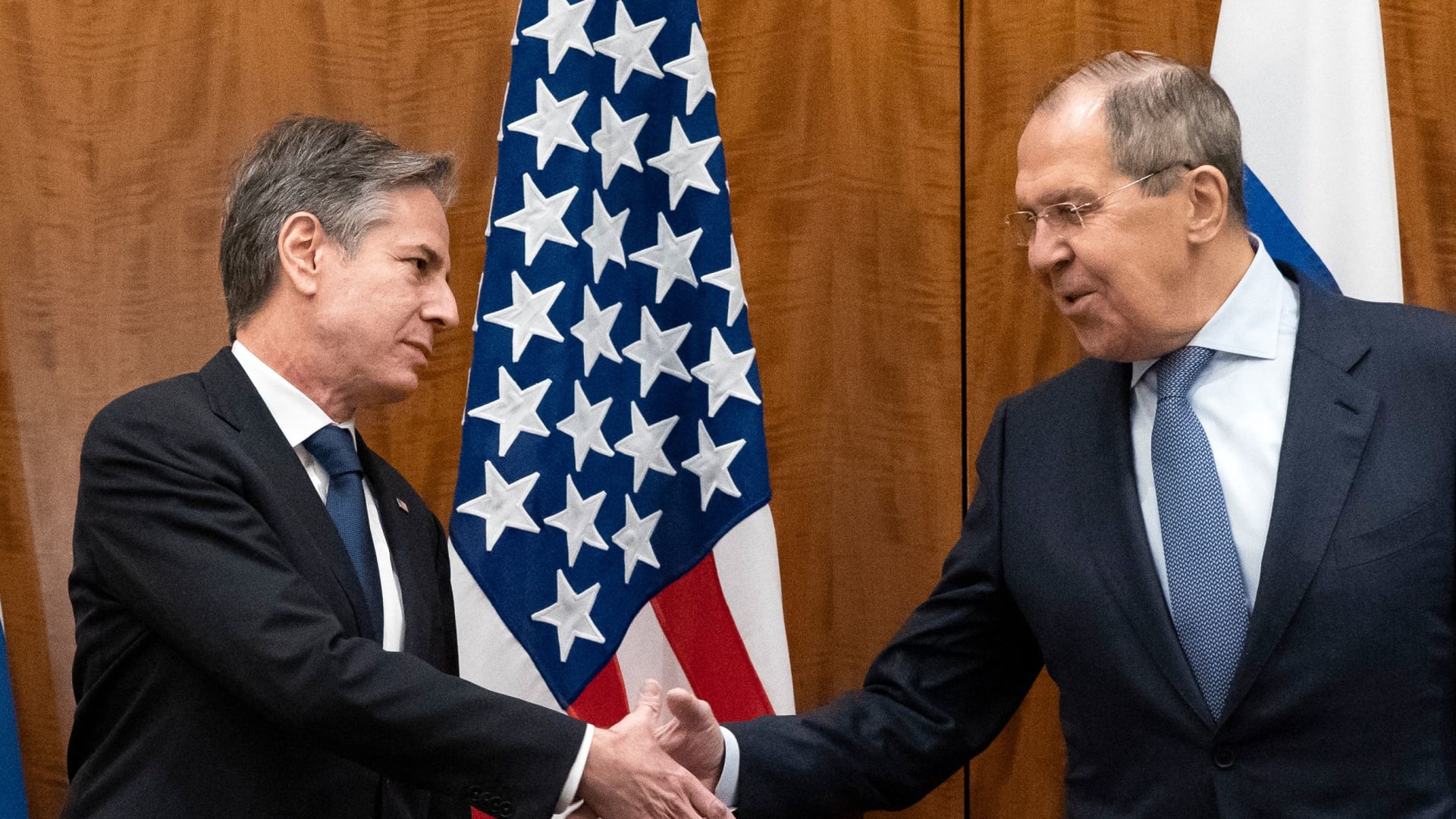 لقاء سابق لوزير الخارجية الأمريكي أنتوني بلينكن  مع نظيره الروسي سيرغي لافروف
