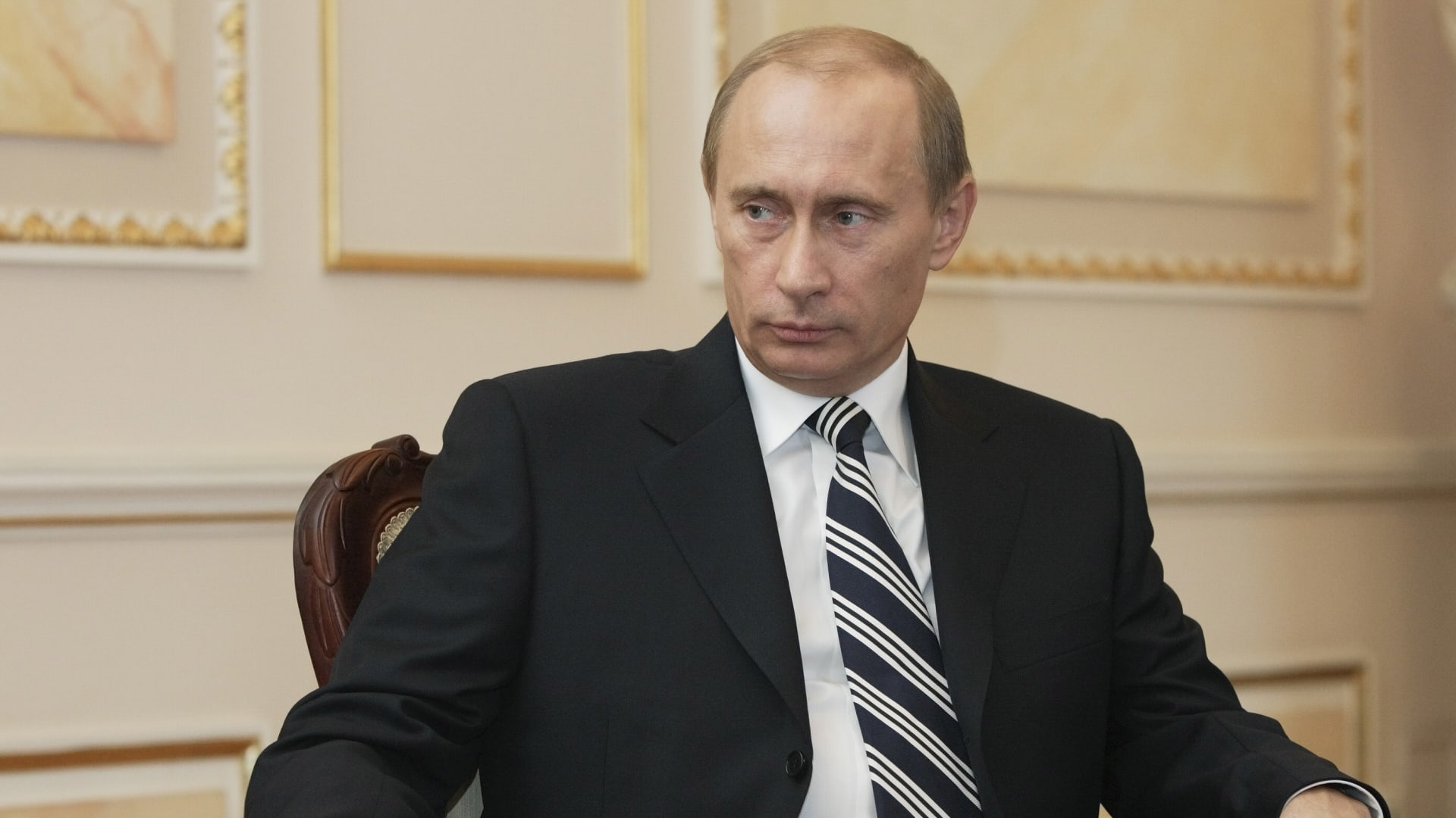 إجبار بوتين بعد ضجة تصريح كيسنجر وصمود اقتصاد روسيا للآن.. هل ينجح اتحاد الغرب؟