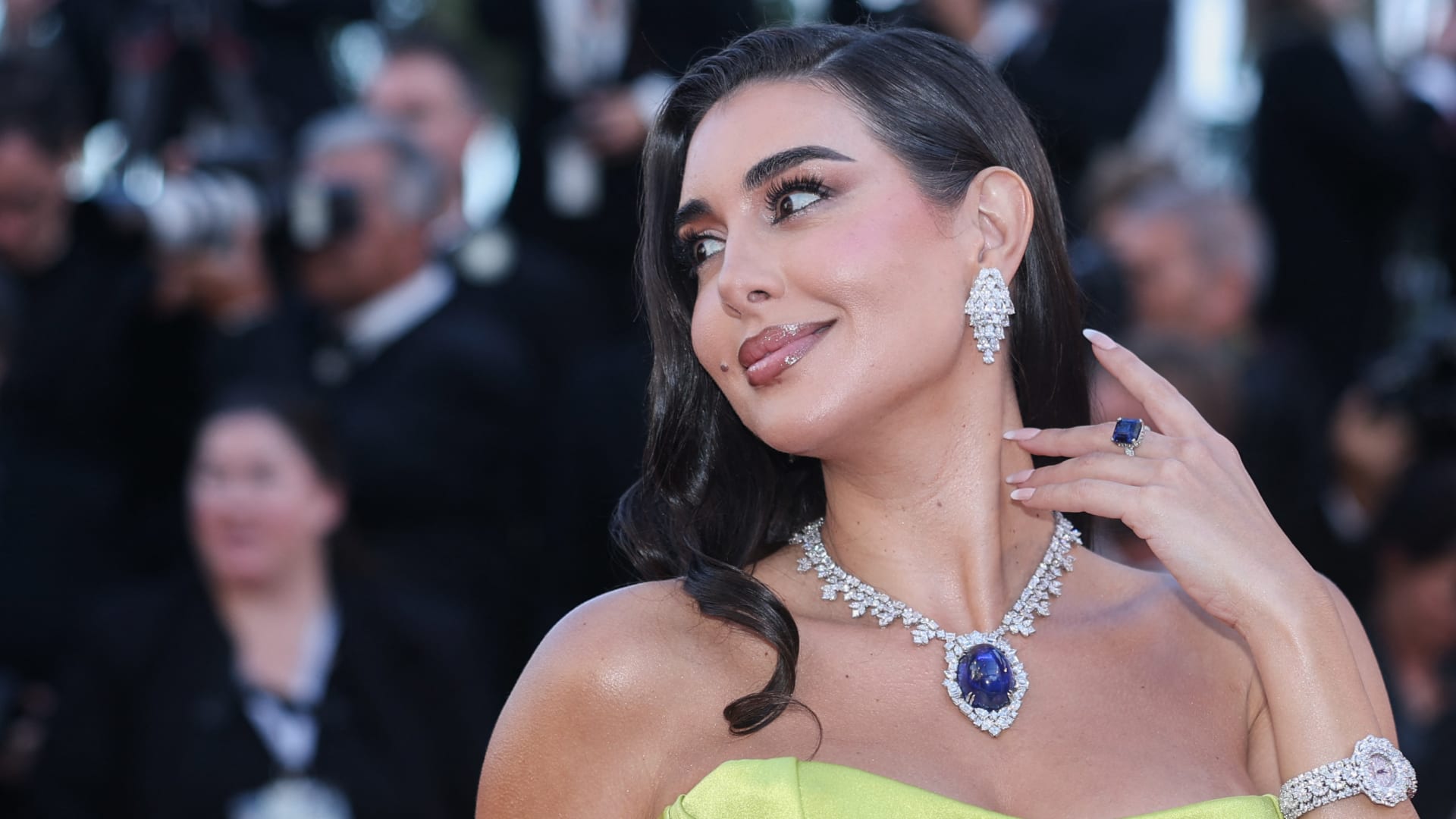 من هنّ النجمات العربيّات الأكثر أناقة في مهرجان كان السينمائي؟