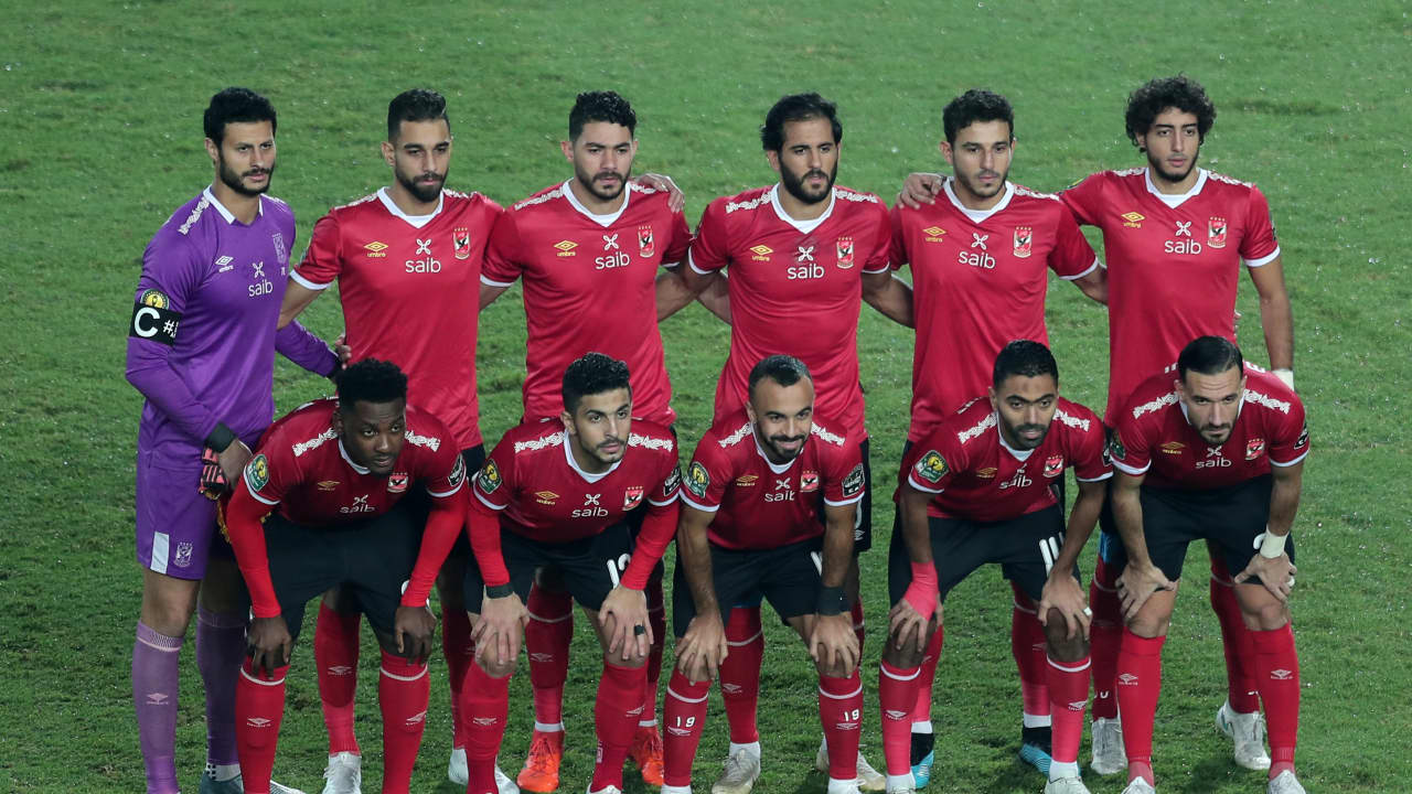 وصول بعثة الأهلي المصري إلى قطر.. وهكذا استقبلت جماهير النادي محمود الخطيب