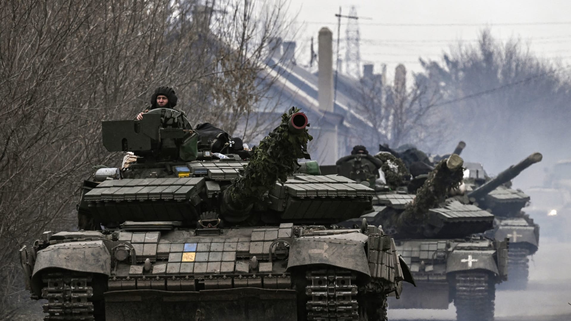 روسيا تفقد الزخم في باخموت وأوكرانيا تستعد لهجوم مضاد.. وتكشف تكتيكها بالخطوط الأمامية