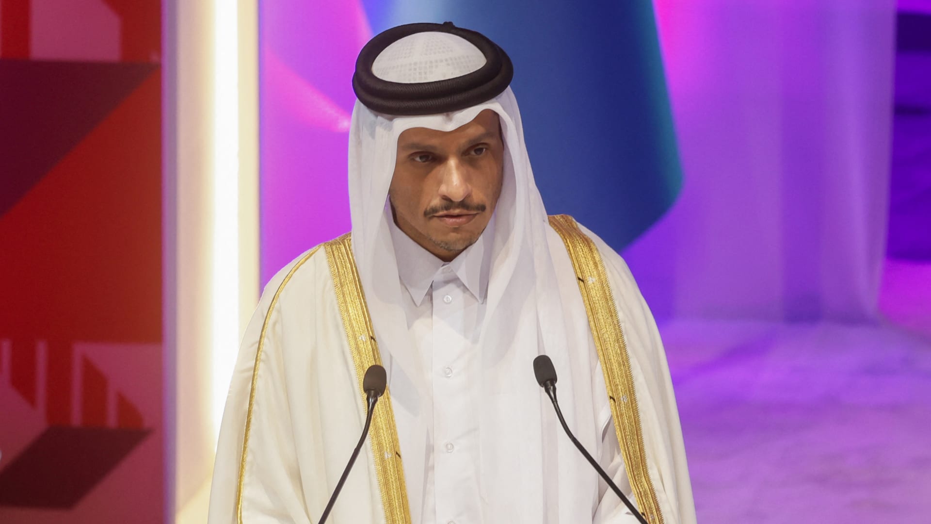 محمد عبد الرحمن آل ثاني يؤدي اليمين رئيسا لوزراء قطر