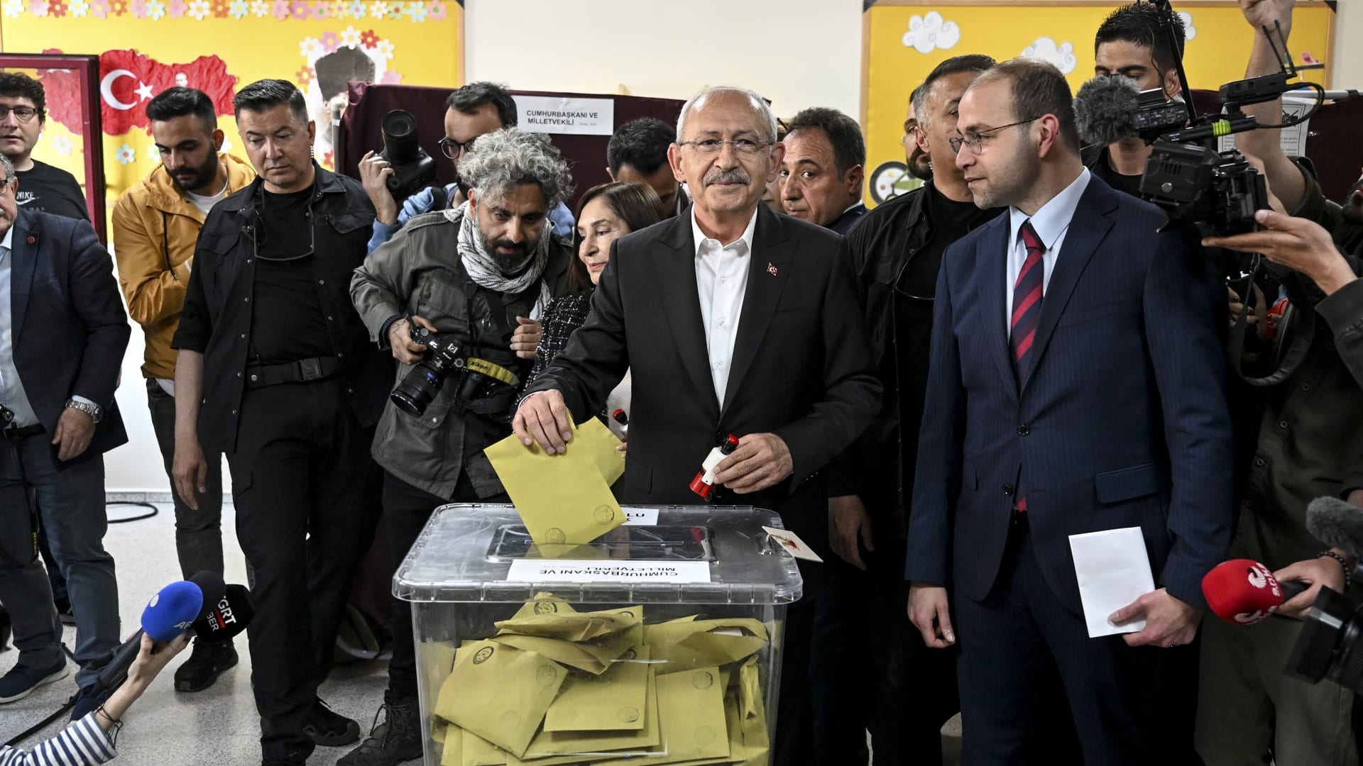 انتخابات منتظرة على بعد أيام.. كيف يمكن للانتخابات التركية أن تغير السياسة الخارجية للبلاد؟