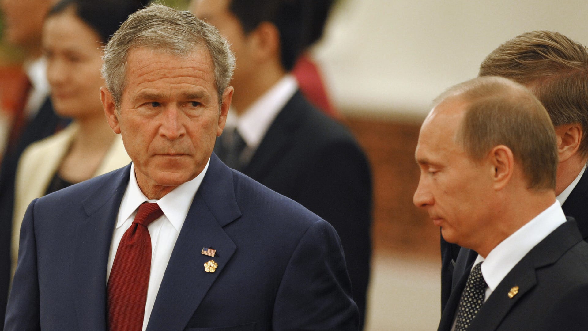 "غزو العراق".. لحظة الهفوة الفادحة من بوش عند الحديث عن غزو بوتين لأوكرانيا