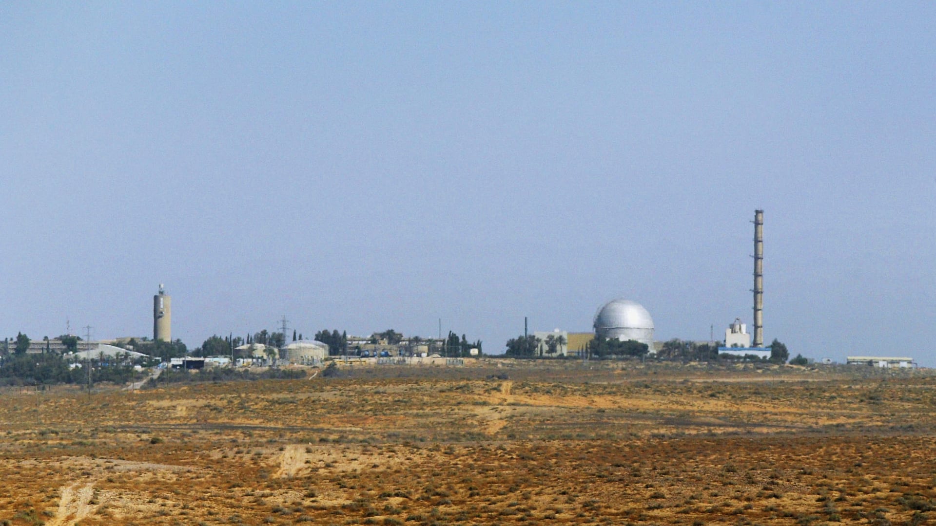 📰 فيديو مزعوم لـ"هجوم إيراني ضد مفاعل ديمونا في إسرائيل".. هذه حقيقته

تداولت حسابات مقطع