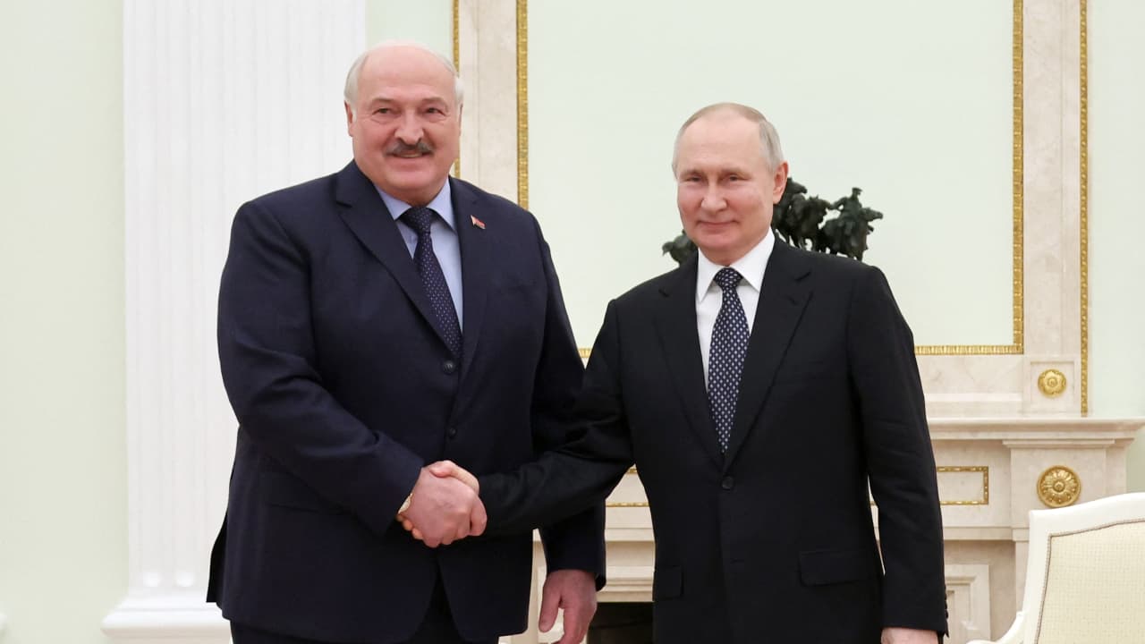 رئيس بيلاروسيا: لا أستطيع تخيل تورط بوتين في حادث طائرة يفغيني بريغوجين