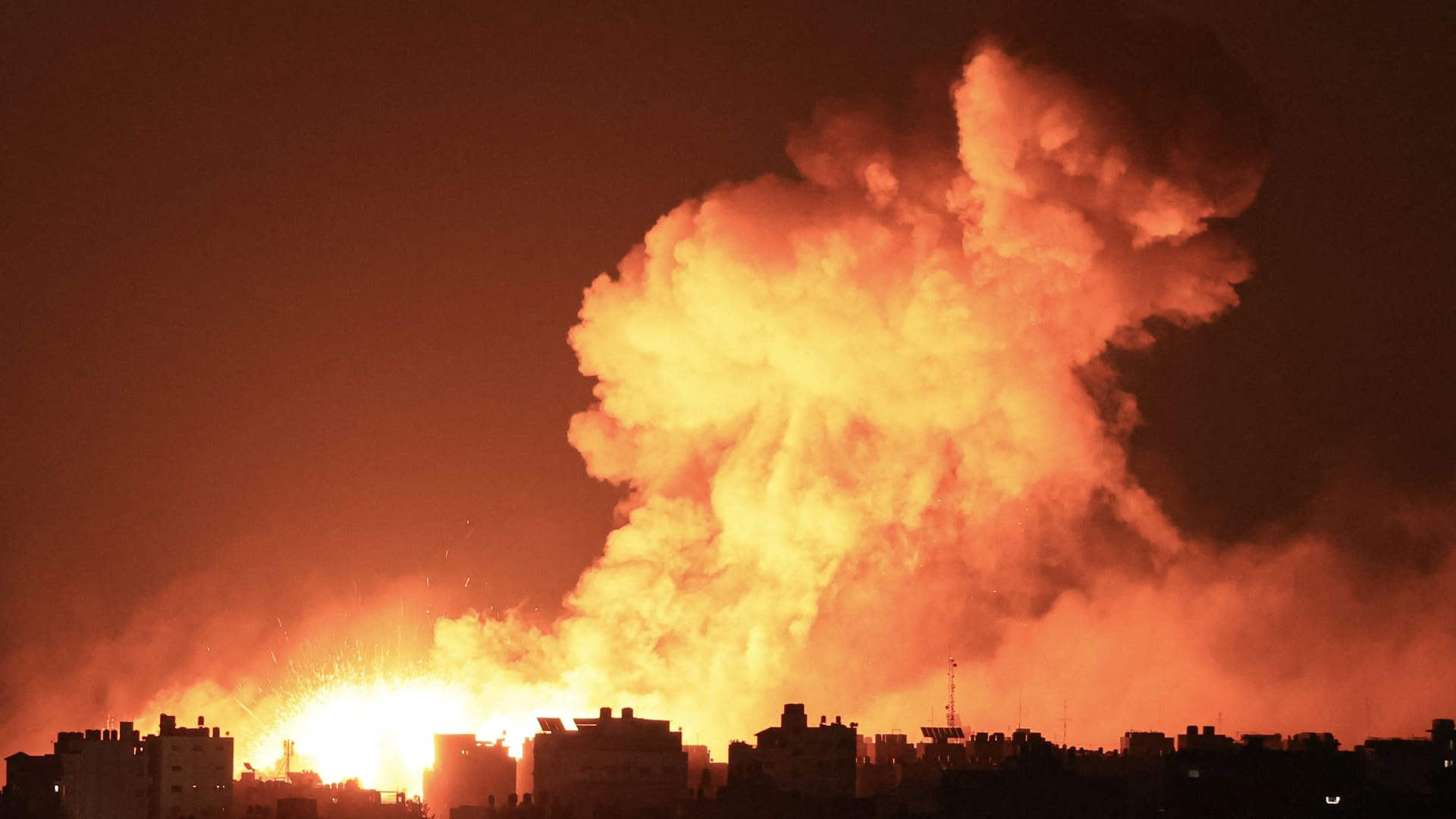فيديو جديد لطائرة دون طيار يُظهر قصف إسرائيل لقطاع غزة