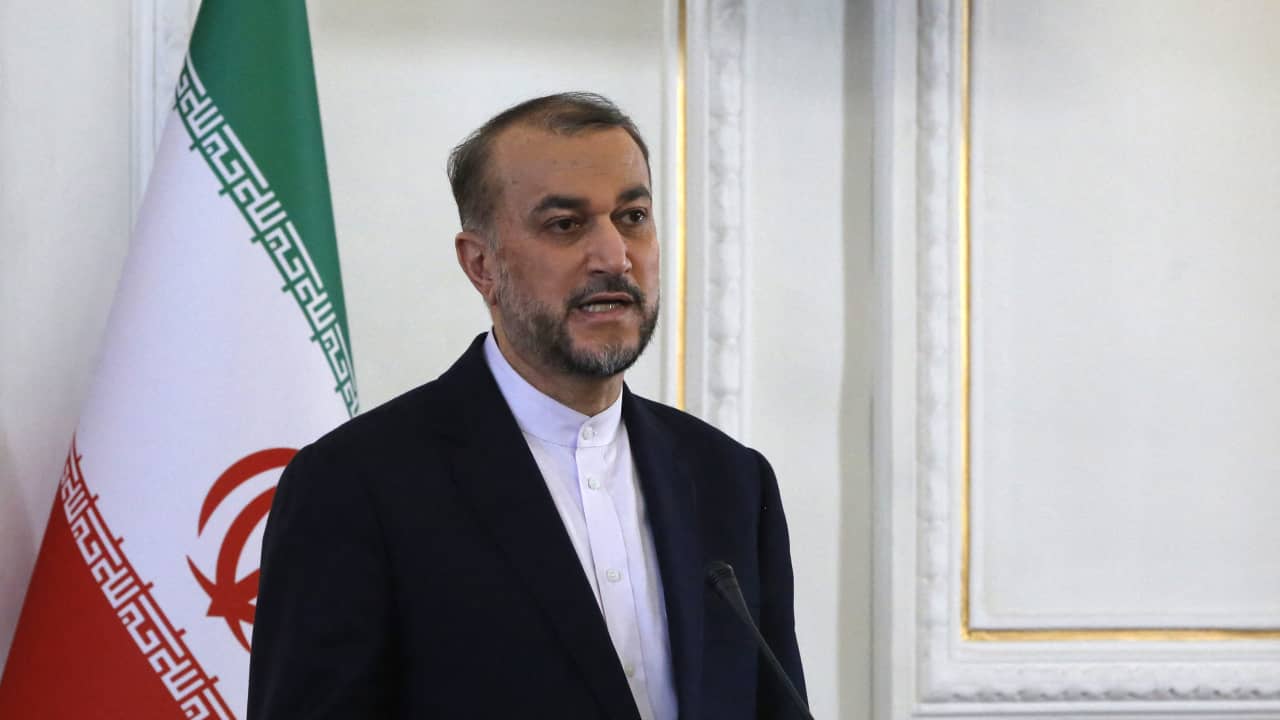 وزير خارجية إيران لأمريكا: لا تربطوا مصالحكم بمصير نتنياهو الذي سيسقط