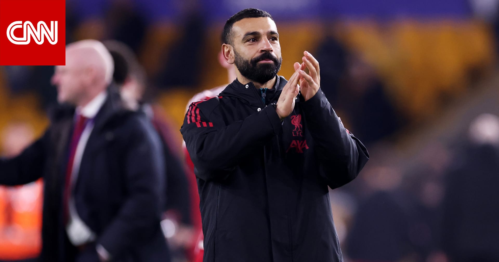 لقطة بين محمد صلاح ومدرب نادي وولفرهامبتون "تخطف الأنظار"