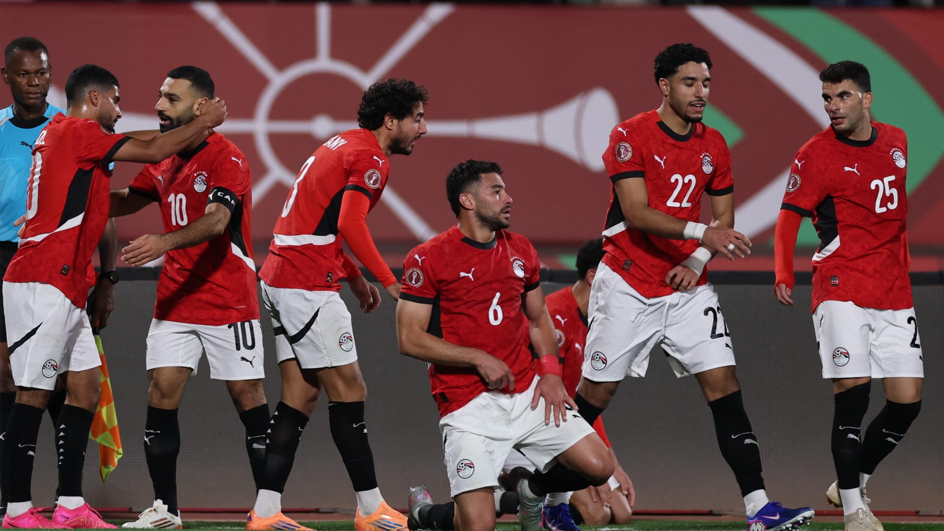 في "الوقت القاتل".. صلاح يقود منتخب مصر لفوز "ثمين" أمام زيمبابوي بكأس إفريقيا