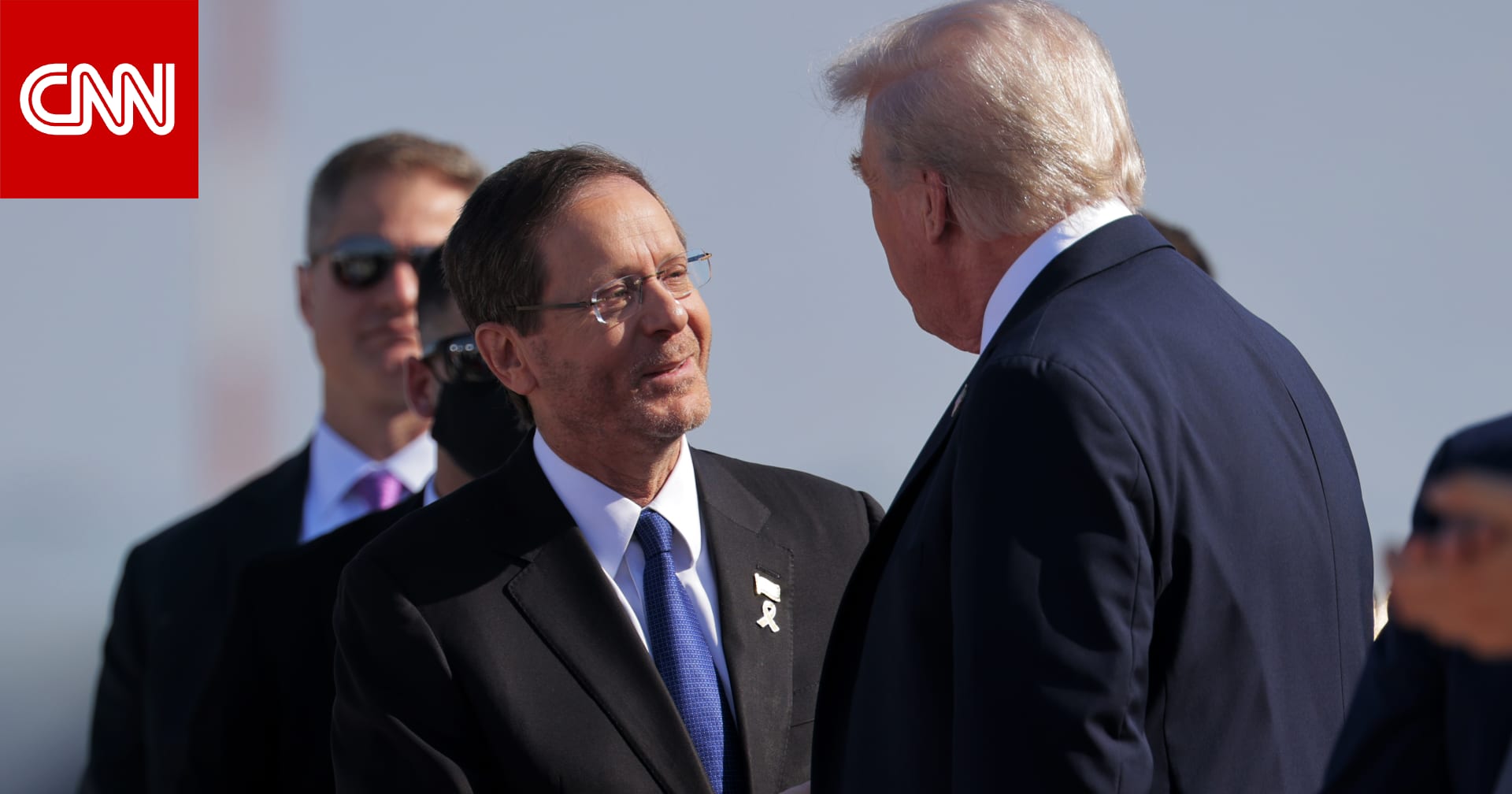 بعد يوم من لقاء نتنياهو.. ترامب يشن هجوماً على رئيس إسرائيل: "يجب أن يخجل من نفسه"